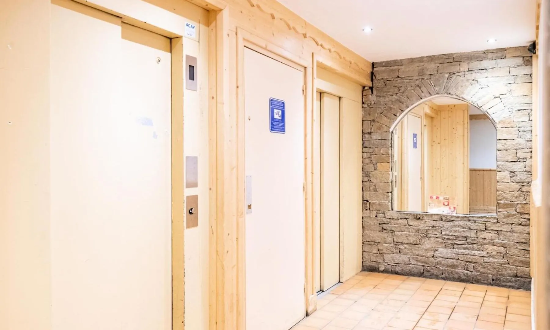 Residence Vanoise - Val Thorens: Appartement Entierement Renove Aux Pieds Des Pistes Mae-8924 0*,  Frankrike